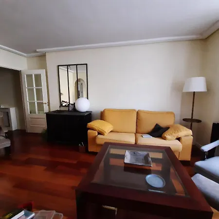 Lejlighed Estrada15 *